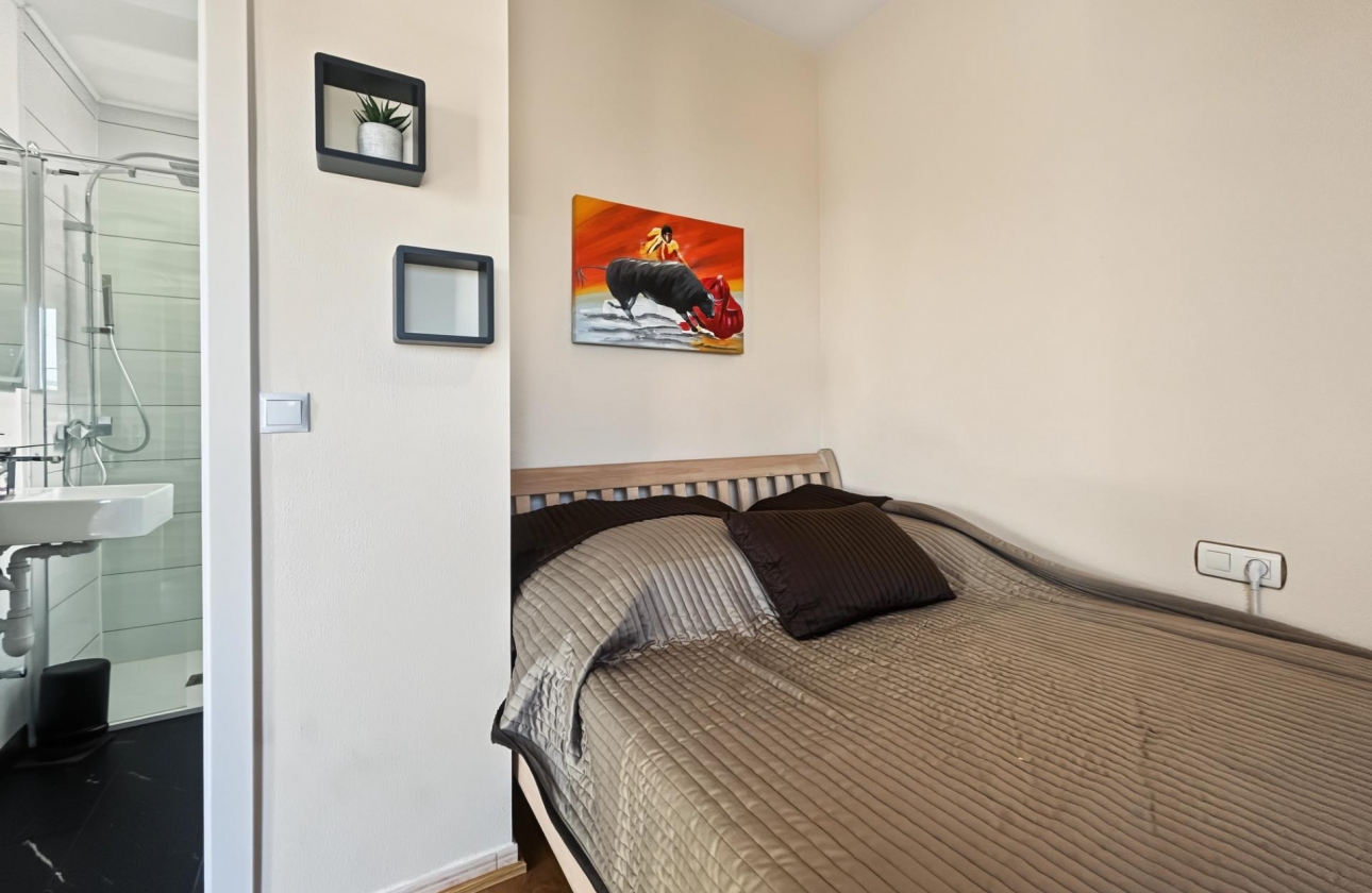 Resale - Bungalow - Orihuela Costa - Lomas de Don Juan