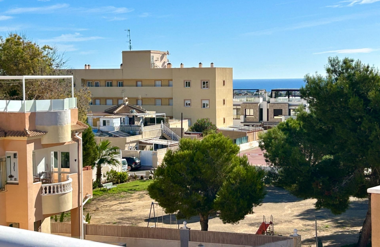 Resale - Bungalow - Orihuela Costa - Lomas de Don Juan