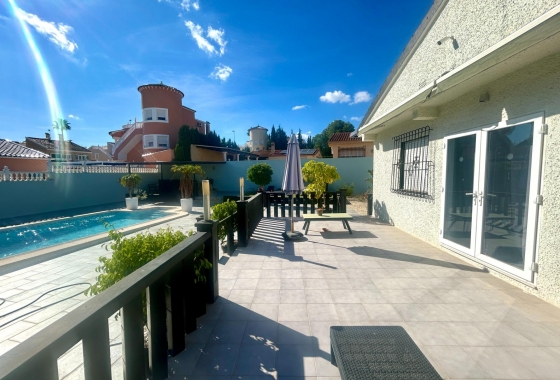 Resale - Villa - Pilar de la Horadada - Pinar de Campoverde