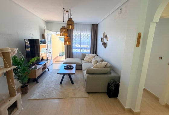Resale - Villa - Los Montesinos - Urbanizacion montesol