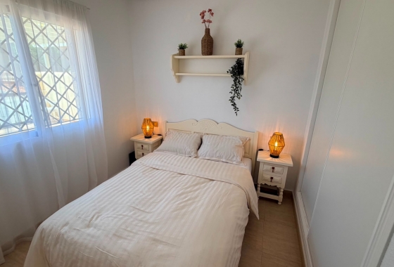 Resale - Villa - Los Montesinos - Urbanizacion montesol