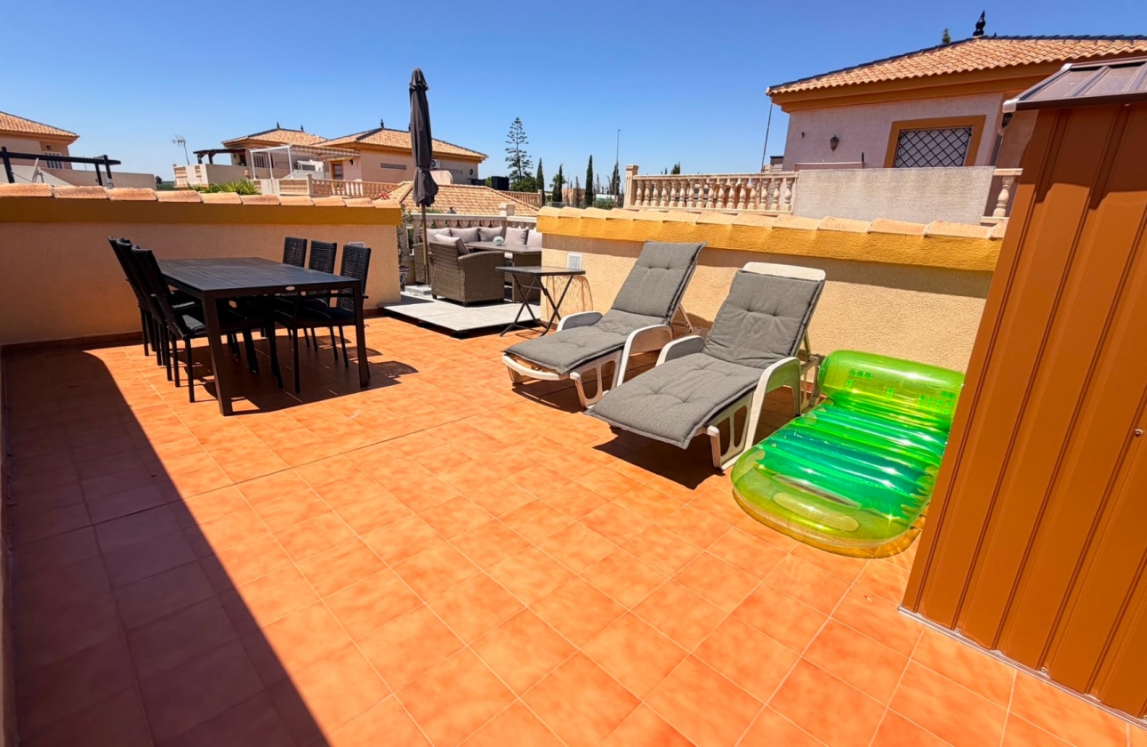 Resale - Villa - Los Montesinos - Urbanizacion montesol
