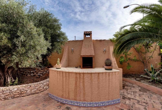 Resale - Villa - Torrevieja - La Siesta - El Salado - Torreta