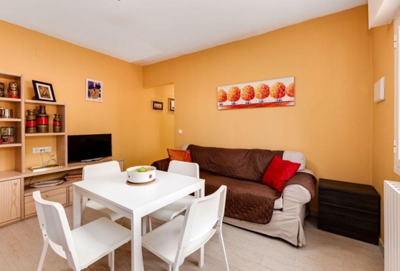Resale - Villa - Torrevieja - La Siesta - El Salado - Torreta