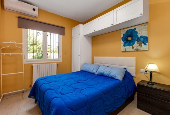 Resale - Villa - Torrevieja - La Siesta - El Salado - Torreta