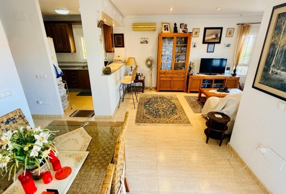 Resale - Villa - Los Montesinos - La Herrada