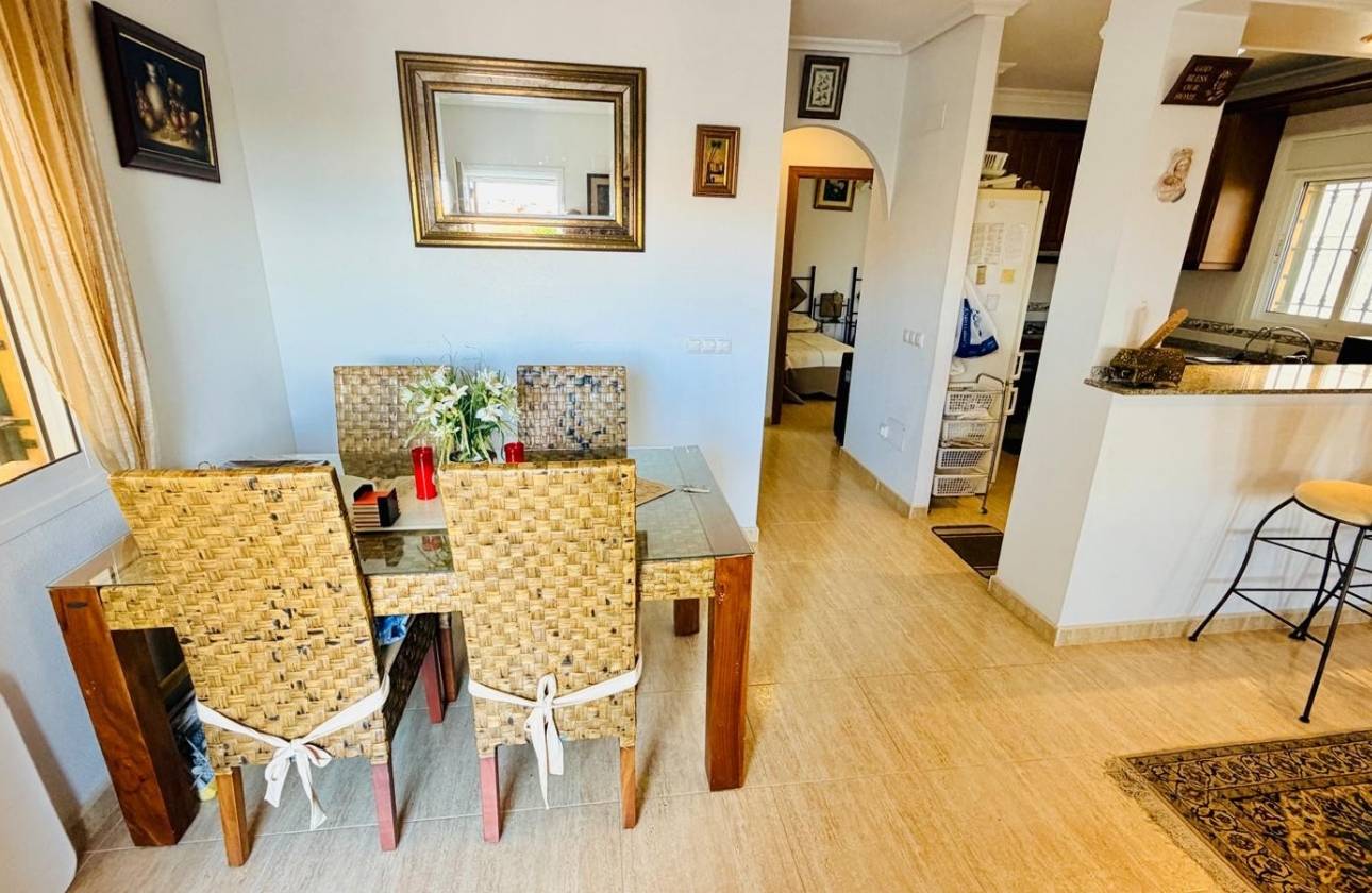Resale - Villa - Los Montesinos - La Herrada