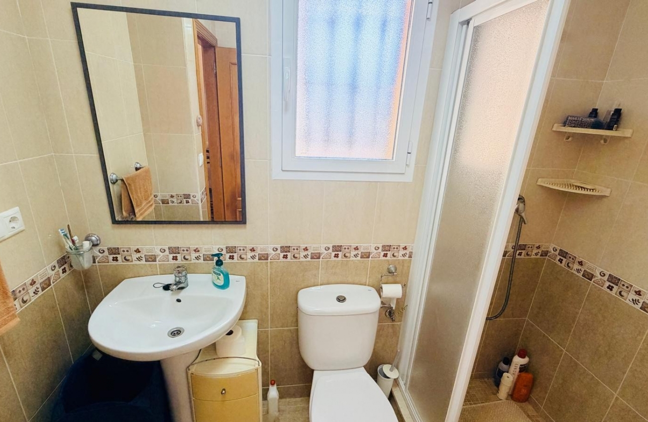Resale - Villa - Los Montesinos - La Herrada