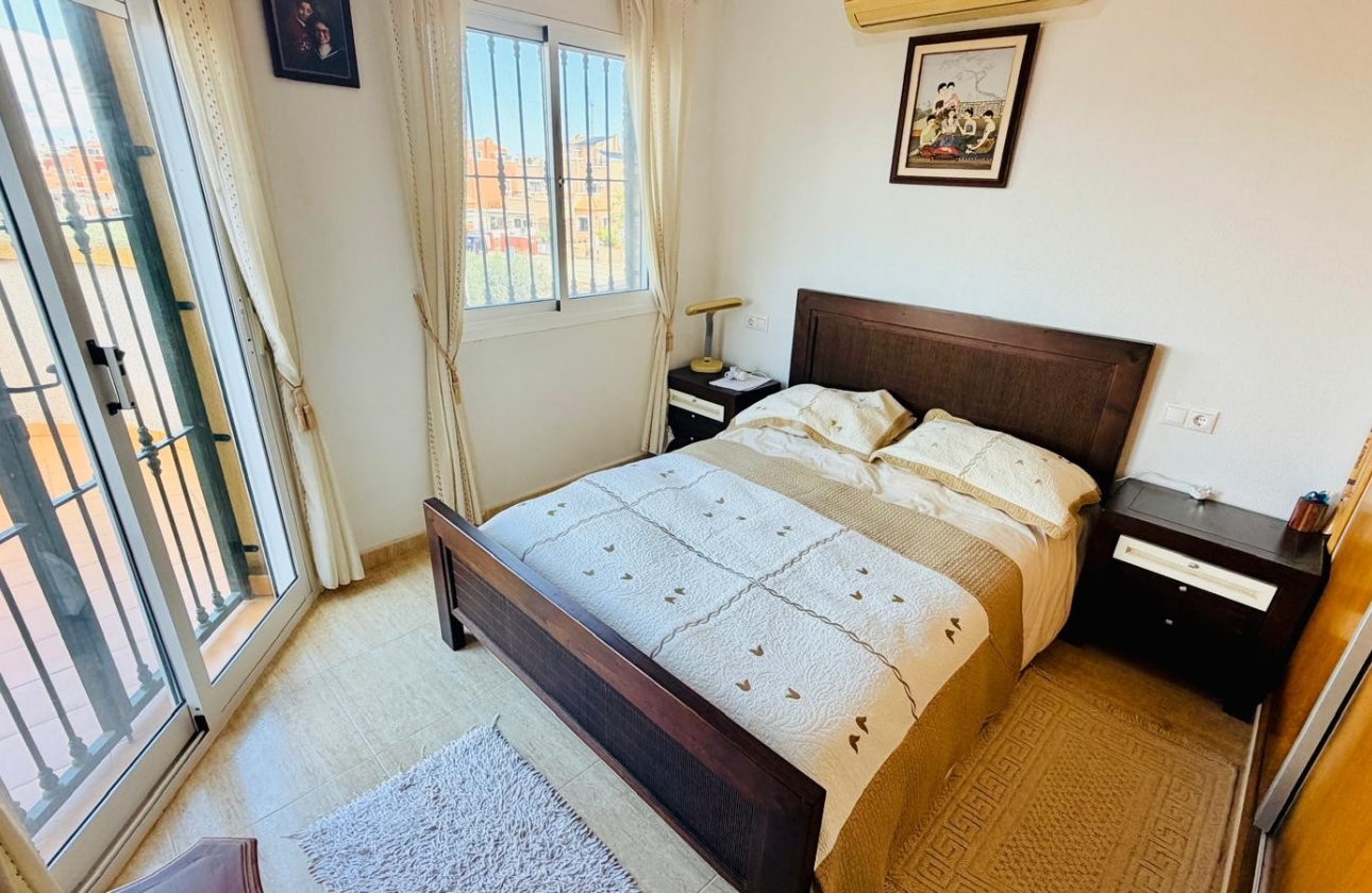 Resale - Villa - Los Montesinos - La Herrada
