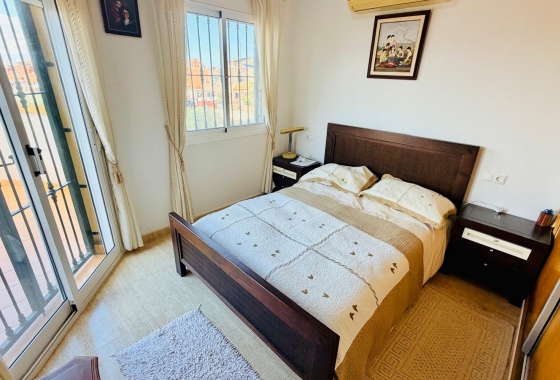 Resale - Villa - Los Montesinos - La Herrada