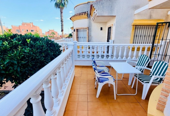 Resale - Villa - Los Montesinos - La Herrada