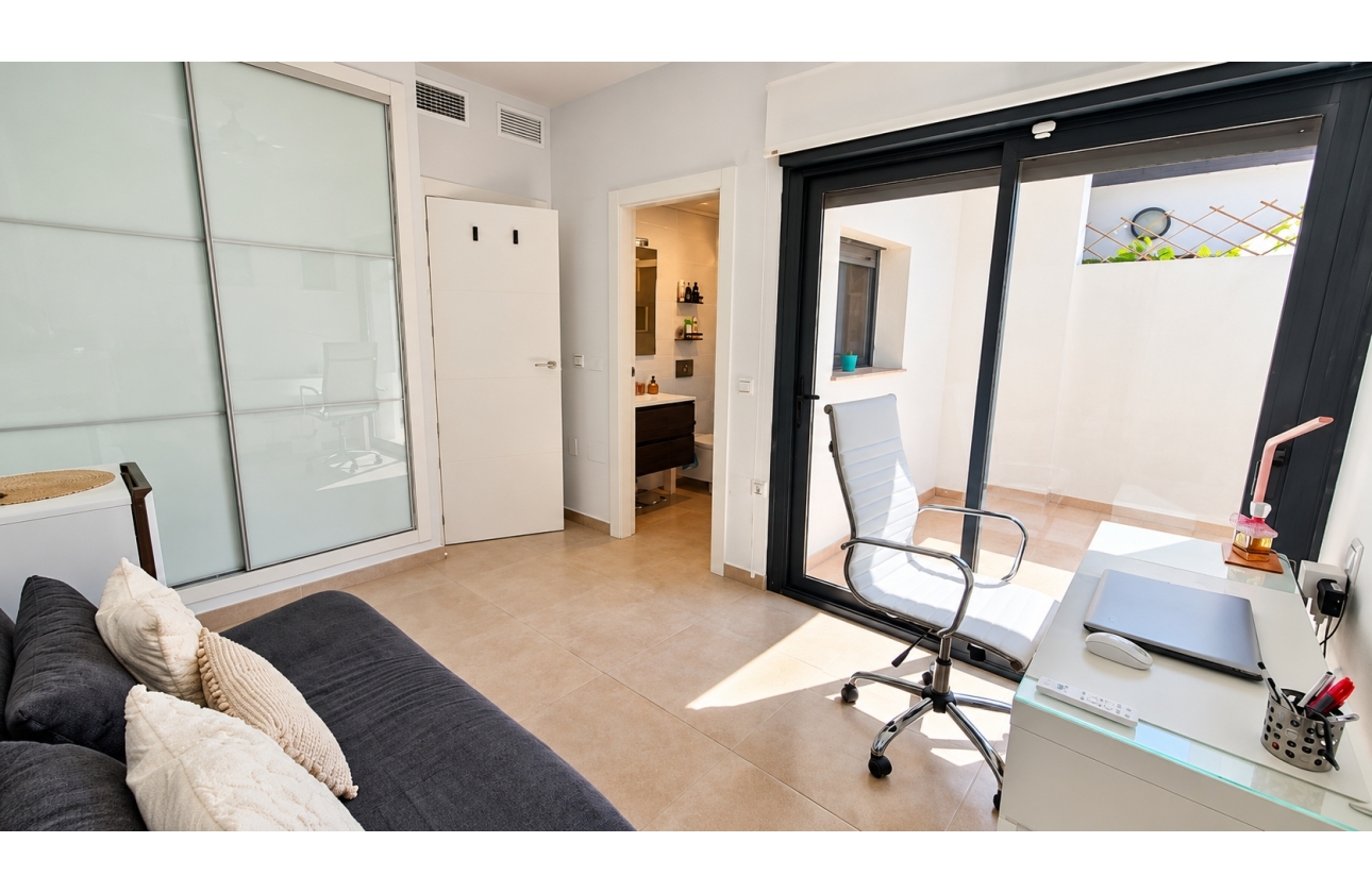 Resale - Villa - Orihuela Costa - Villamartin