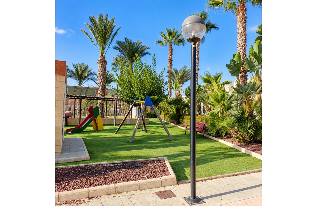 Resale - Villa - Orihuela Costa - Villamartin