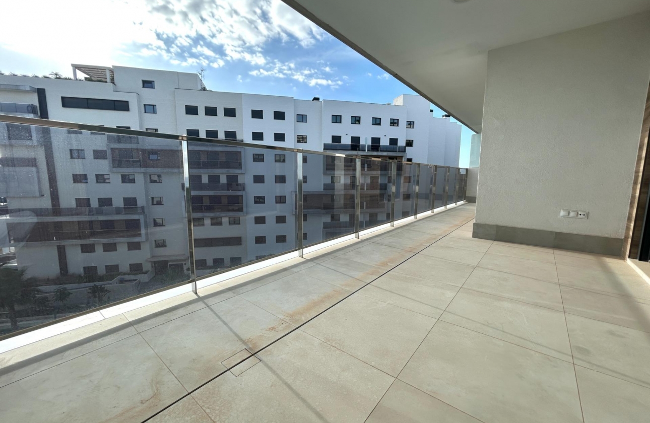 Resale - Apartment - Orihuela Costa - Altos de Campoamor