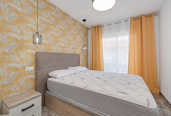 Reventa - APARTAMENTO - Torrevieja - PLAYA NAUFRAGOS