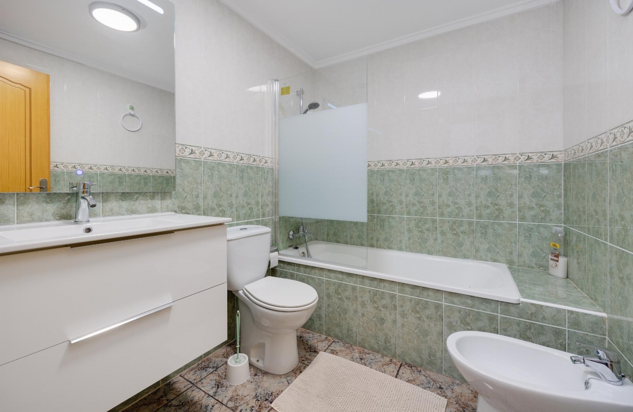 Reventa - APARTAMENTO - Torrevieja - PLAYA NAUFRAGOS