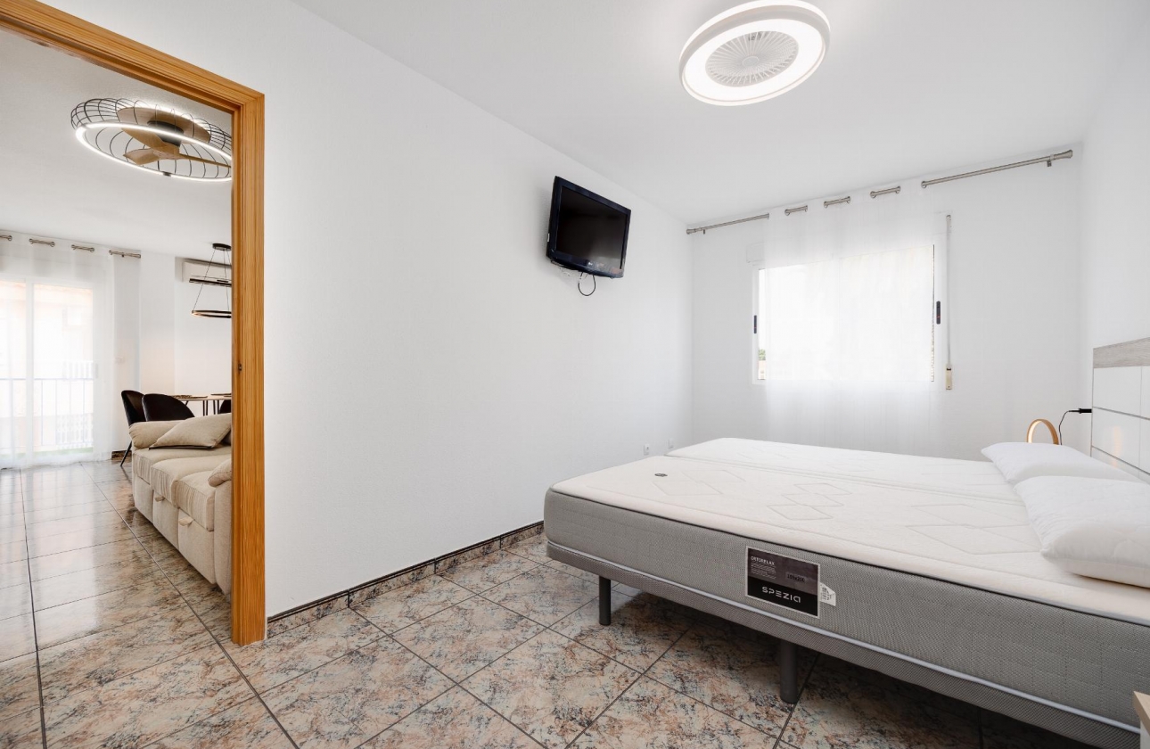 Reventa - APARTAMENTO - Torrevieja - PLAYA NAUFRAGOS