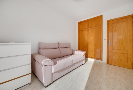 Resale - APARTAMENTO - Torrevieja - Playa del Cura