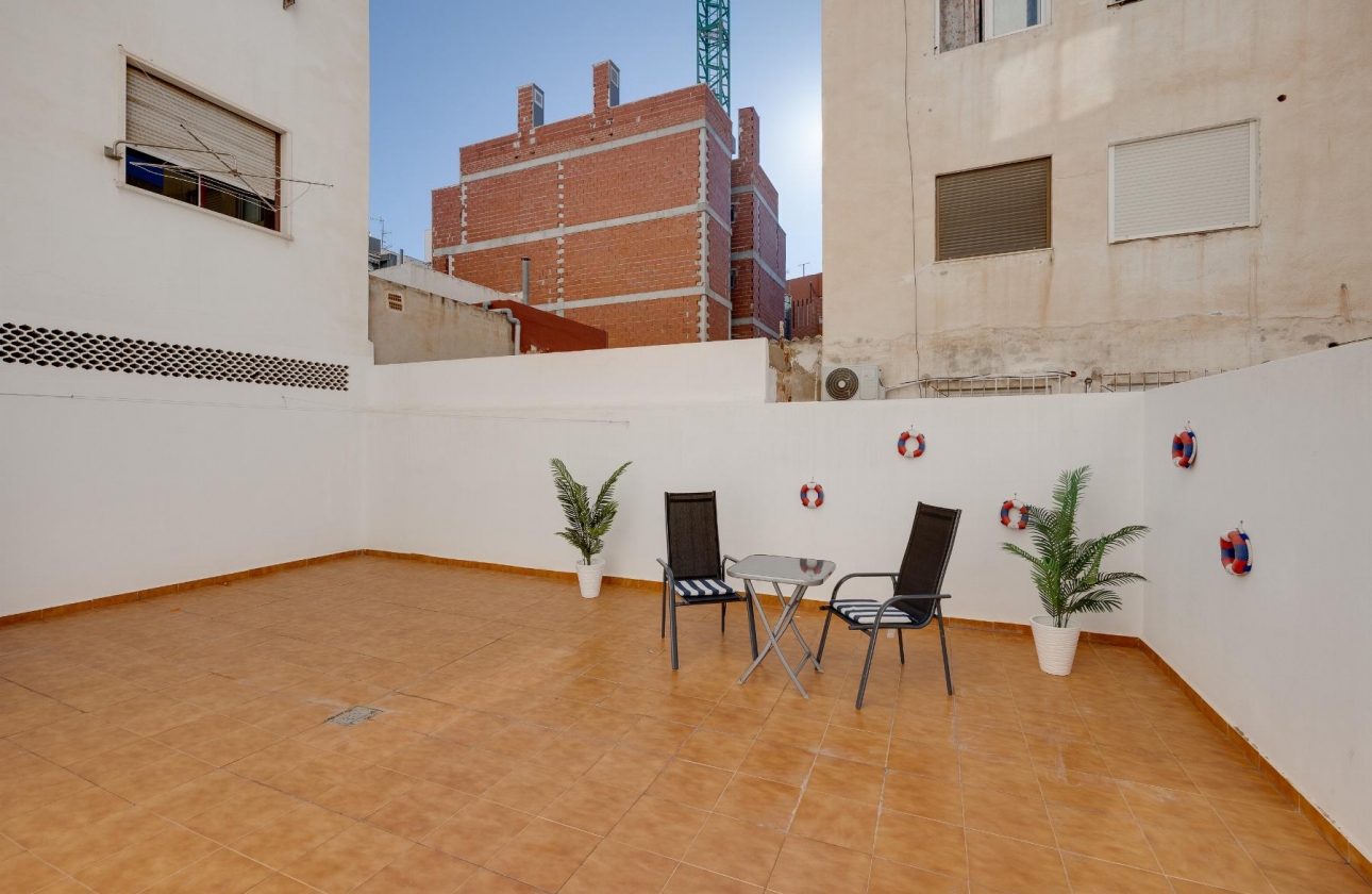 Resale - APARTAMENTO - Torrevieja - Playa del Cura