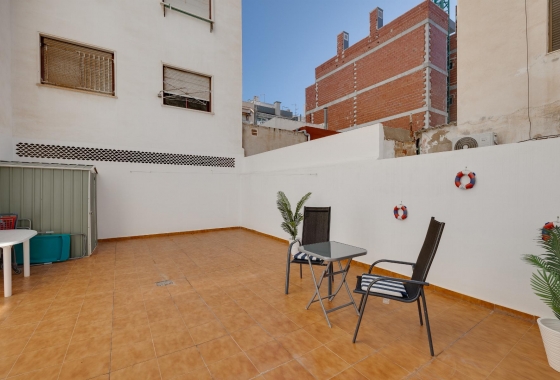 Resale - APARTAMENTO - Torrevieja - Playa del Cura