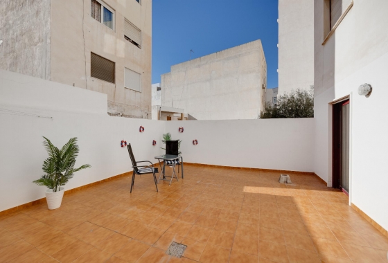 Resale - APARTAMENTO - Torrevieja - Playa del Cura