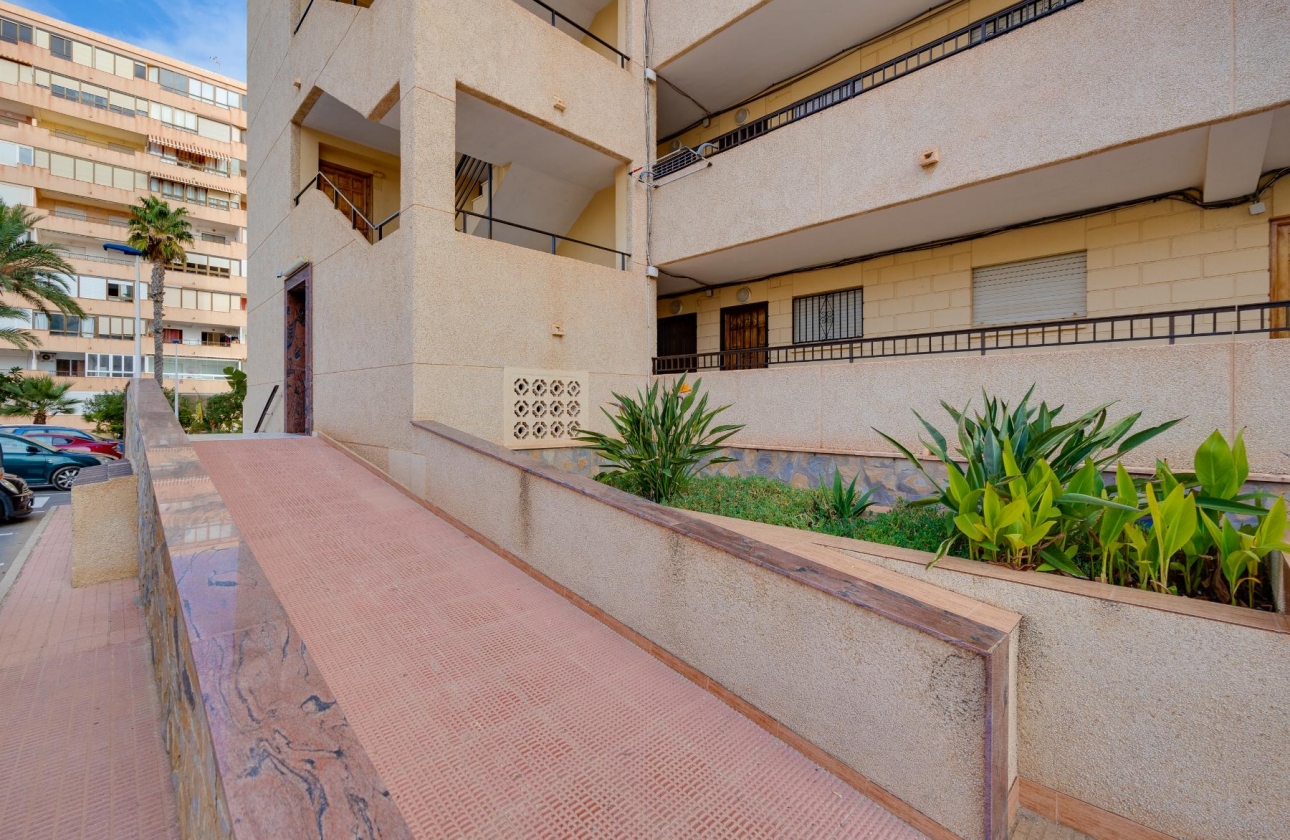 Wiederverkauf - APARTAMENTO - Torrevieja - CABO CERVERA