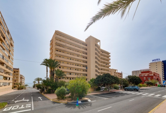 Wiederverkauf - APARTAMENTO - Torrevieja - CABO CERVERA