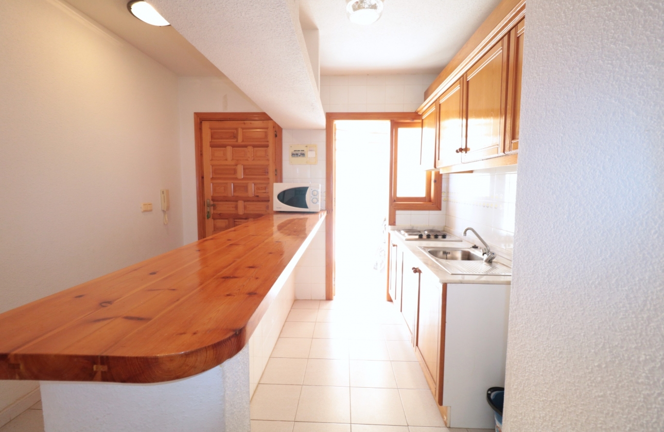 Resale - Apartment - Torrevieja - La Veleta