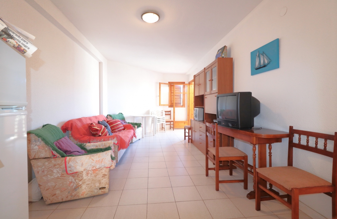 Resale - Apartment - Torrevieja - La Veleta