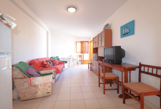 Resale - Apartment - Torrevieja - La Veleta