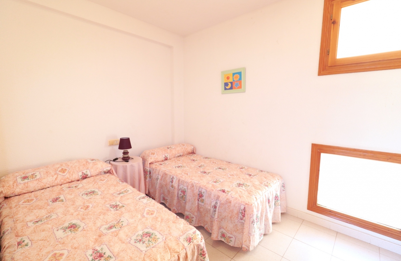 Resale - Apartment - Torrevieja - La Veleta