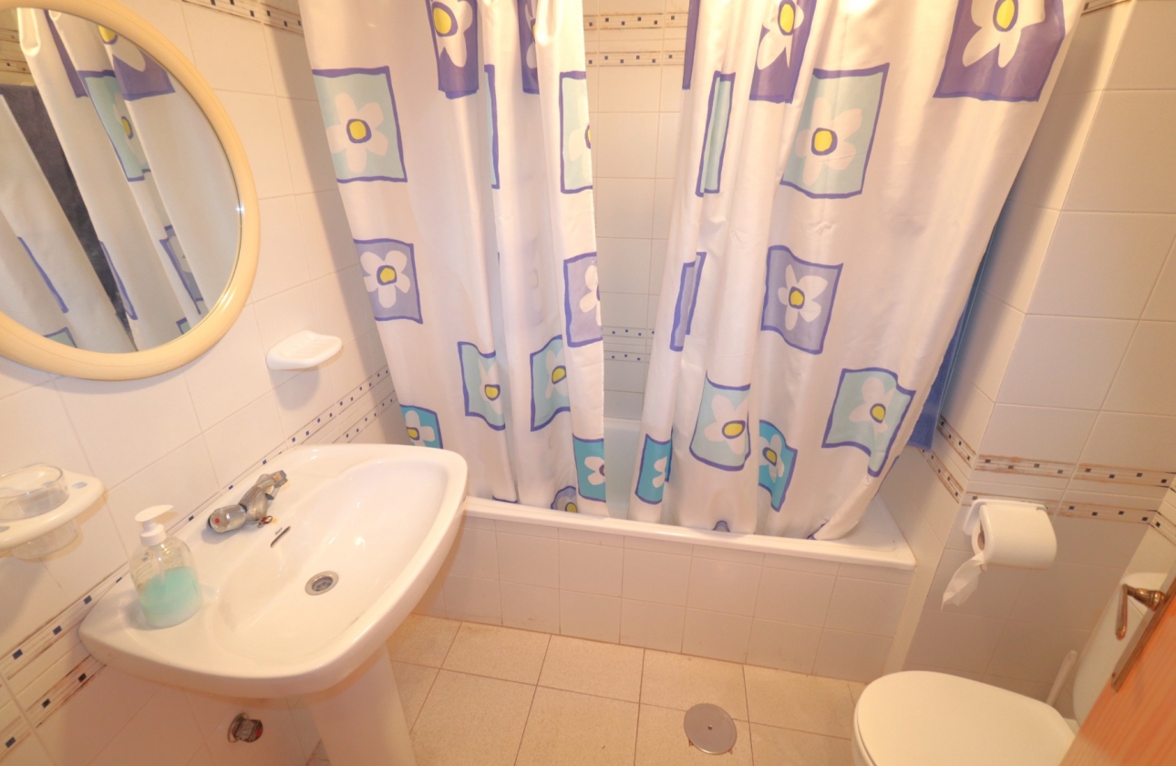 Resale - Apartment - Torrevieja - La Veleta