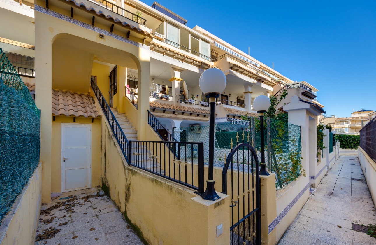Resale - Apartment - Torrevieja - La Veleta
