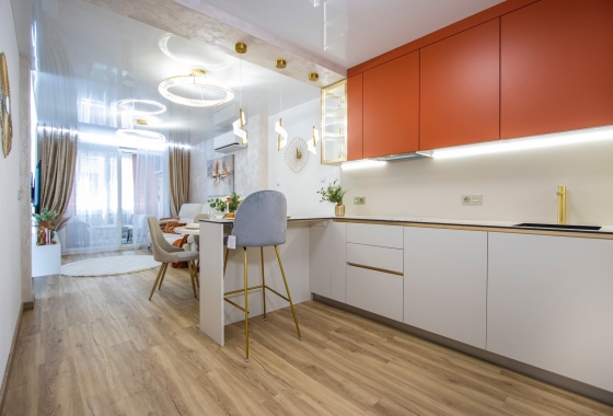 Resale - Apartment - Torrevieja - Centro