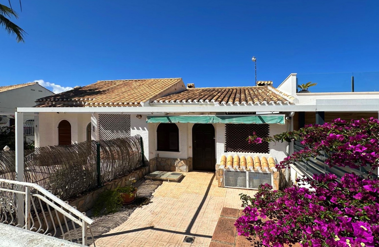 Resale - Townhouse - Orihuela Costa - La Zenia