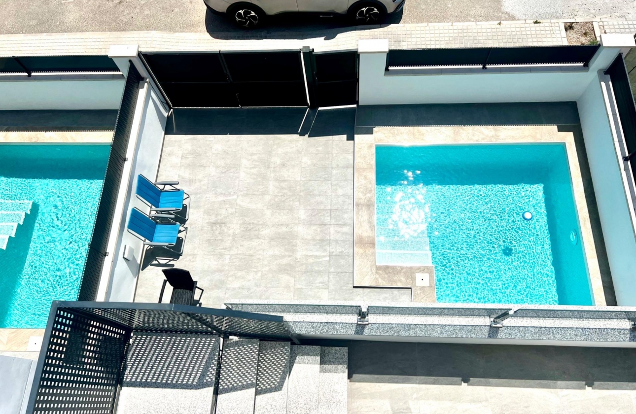 Resale - Villa - Torrevieja - La Siesta - El Salado - Torreta