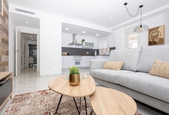 Resale - Apartment - Jacarilla