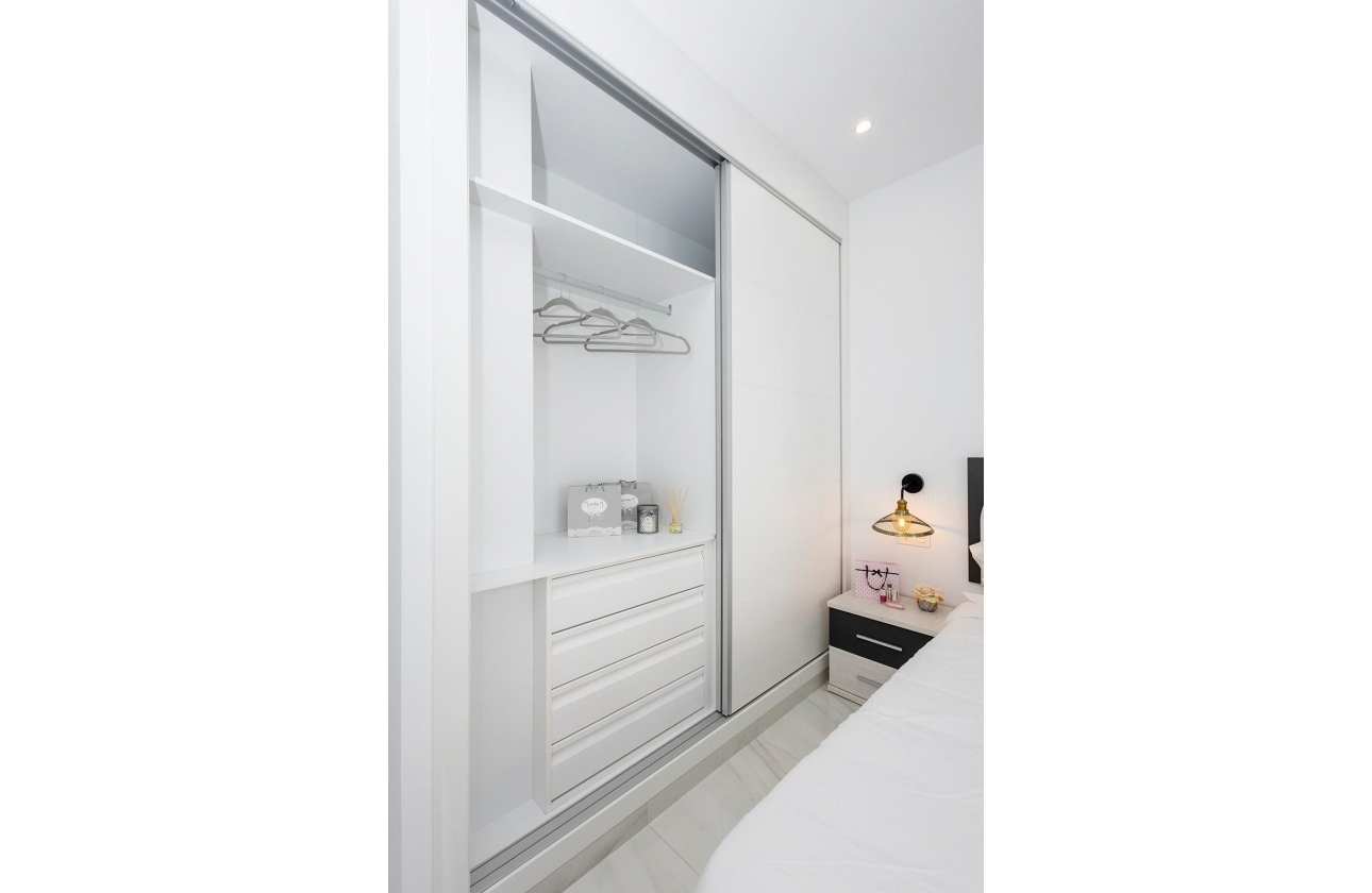 Resale - Apartment - Jacarilla