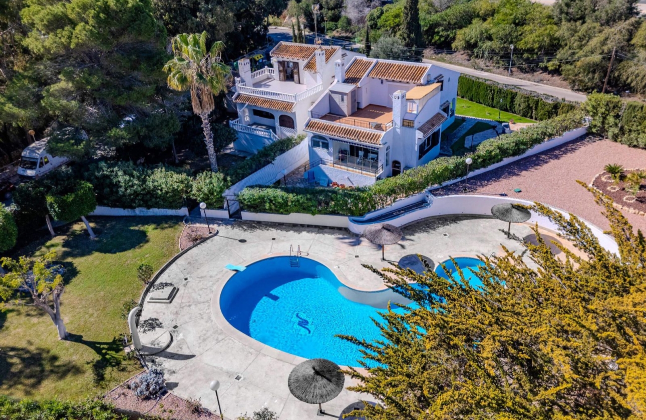 Resale - Villa - Orihuela-Costa - Playa Flamenca