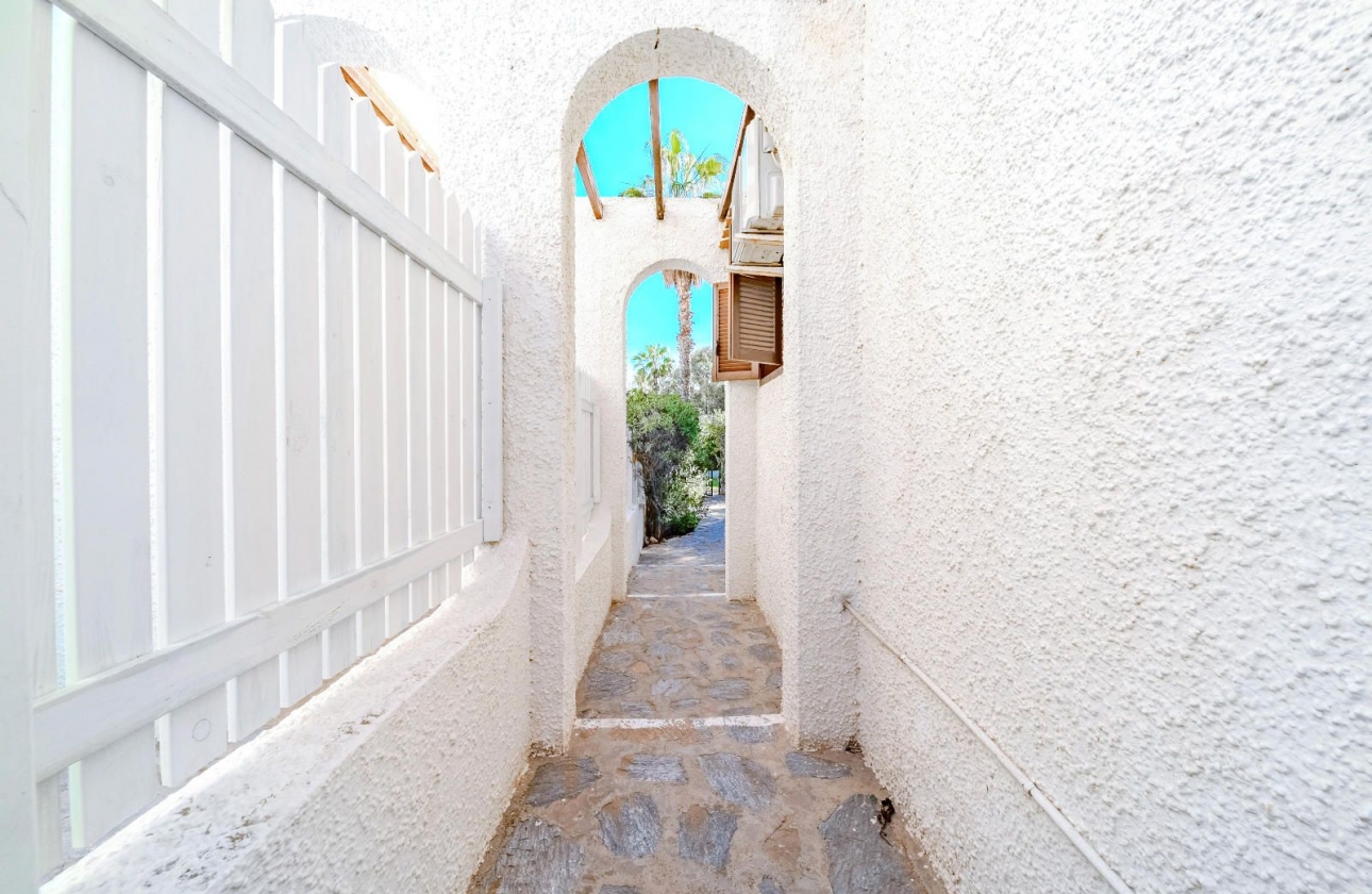 Resale - Villa - Orihuela-Costa - Playa Flamenca