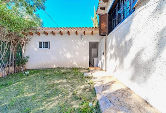 Resale - Villa - Orihuela-Costa - Playa Flamenca