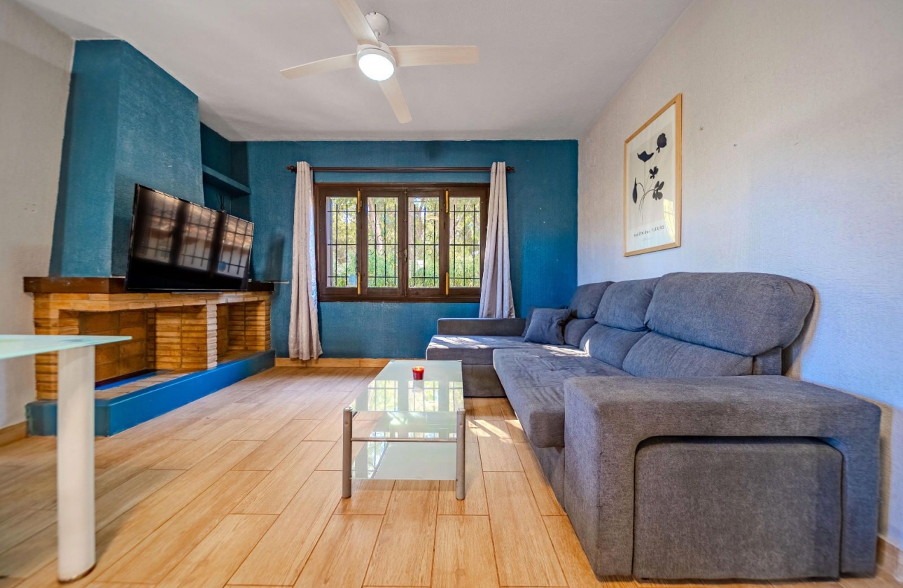 Resale - Villa - Orihuela-Costa - Playa Flamenca