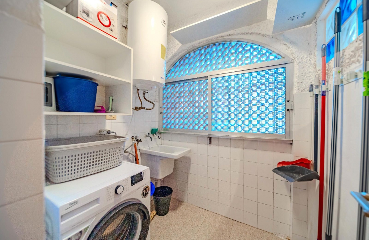 Resale - Villa - Orihuela-Costa - Playa Flamenca