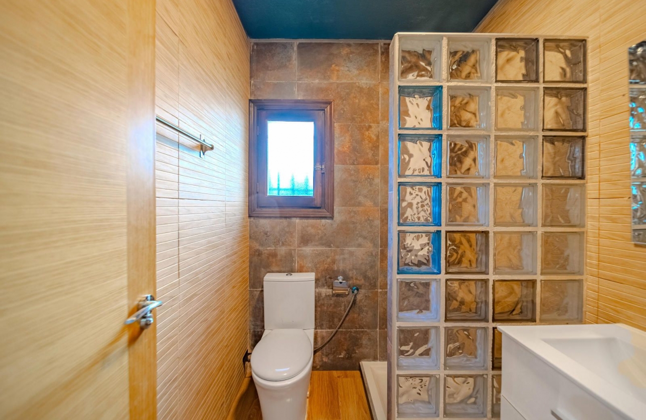 Resale - Villa - Orihuela-Costa - Playa Flamenca