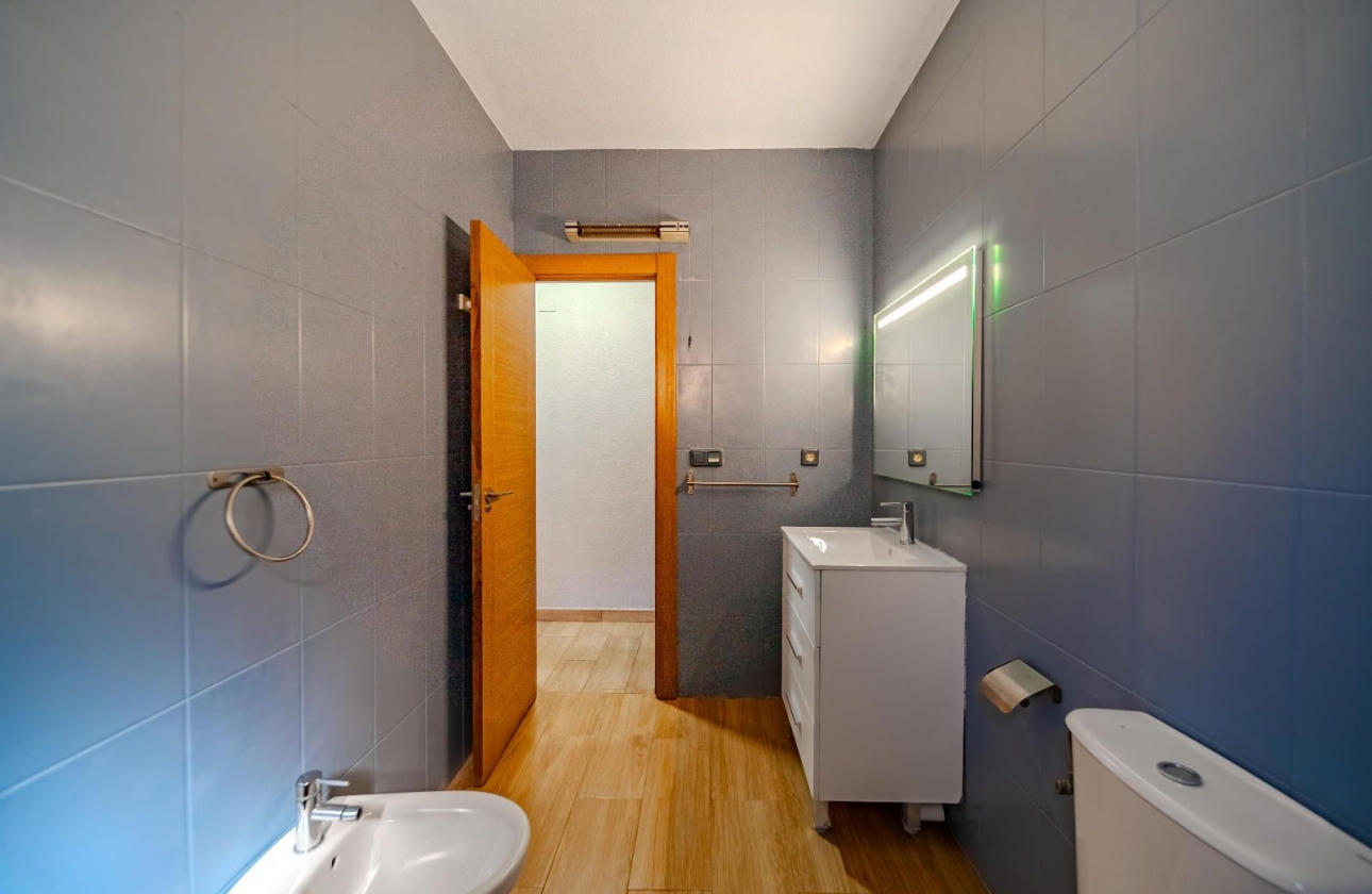 Resale - Villa - Orihuela-Costa - Playa Flamenca