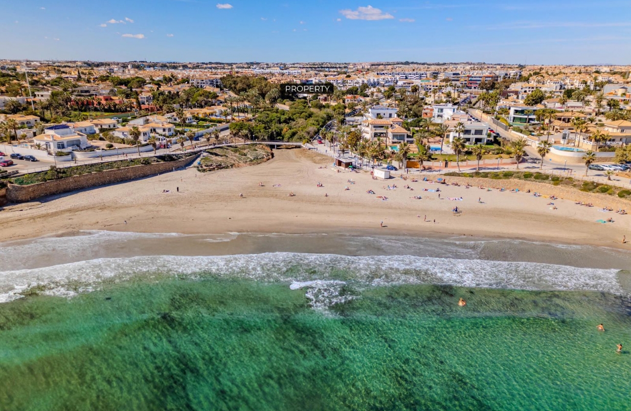 Resale - Villa - Orihuela-Costa - Playa Flamenca