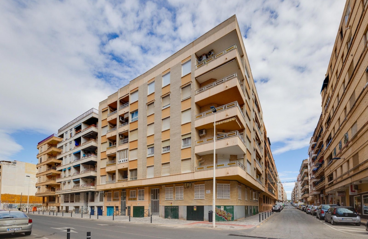 Resale - Apartment - Torrevieja - Playa del Cura