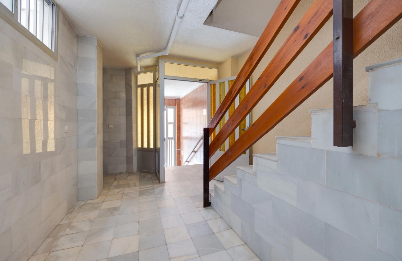 Resale - Apartment - Torrevieja - Playa del Cura