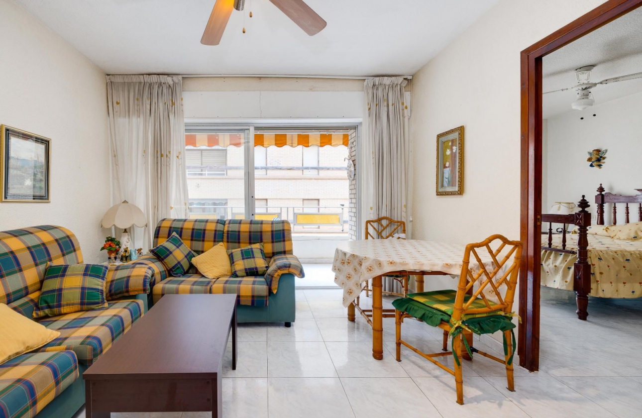 Resale - Apartment - Torrevieja - Playa del Cura