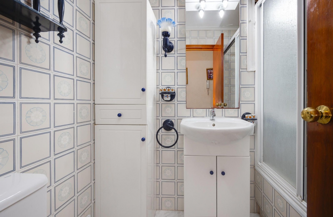 Resale - Apartment - Torrevieja - Playa del Cura